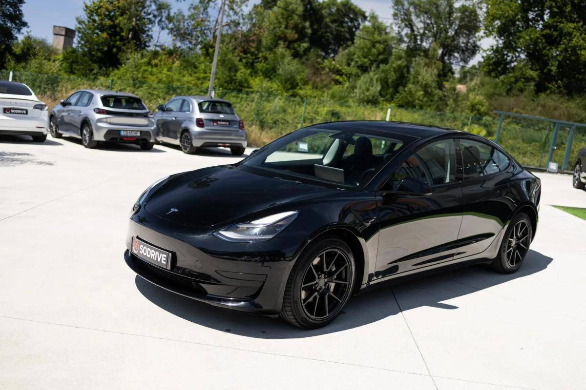 tesla-model-3-2021-eletrico-0cc