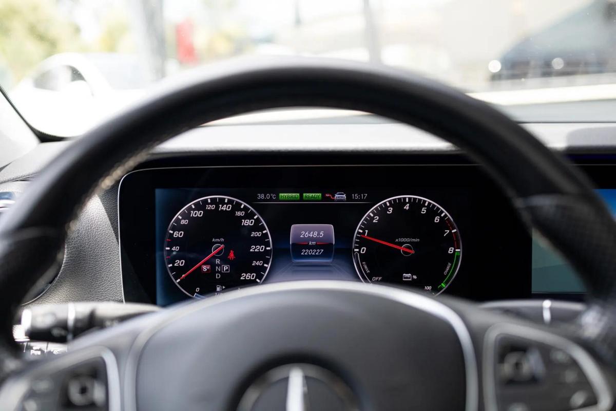 mercedes-benz-classe-e-e-350-e-2019-hibrido-a-gasolina-1991cc