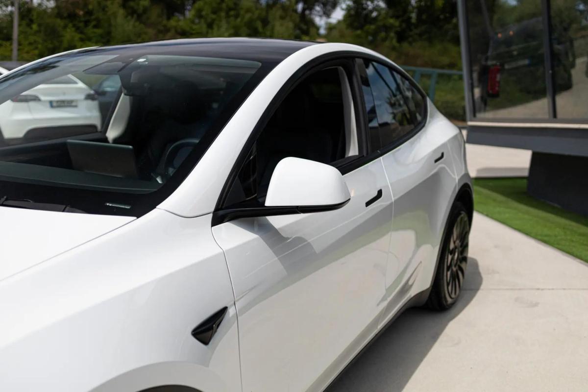 tesla-model-y-2021-eletrico-0cc
