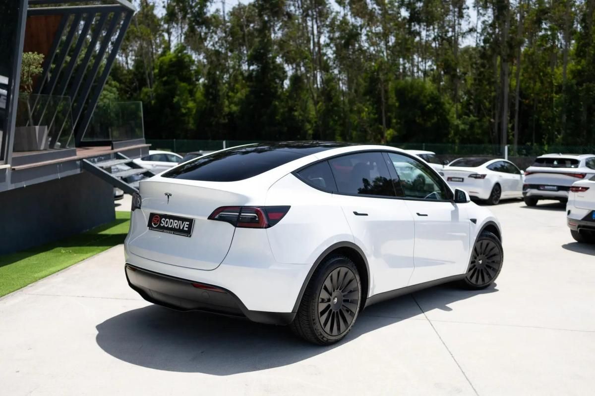 tesla-model-y-2023-eletrico-0cc