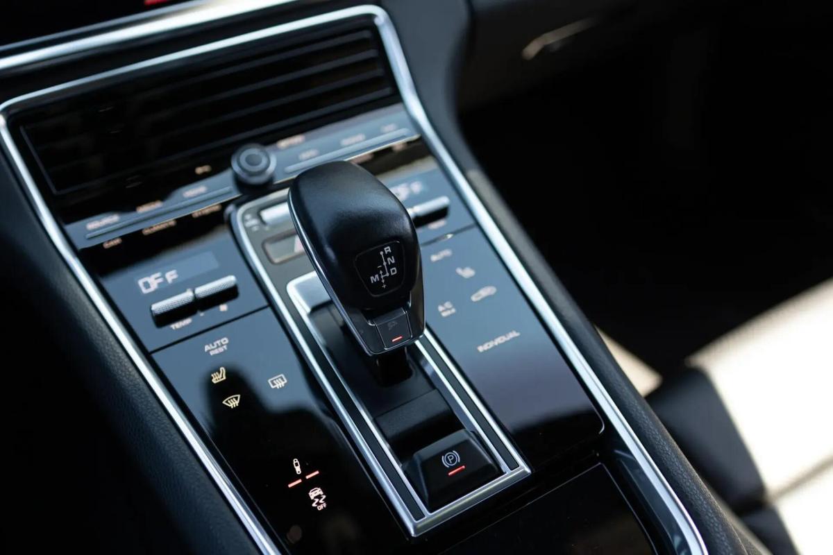 porsche-panamera-sport-turismo-2021-hibrido-a-gasolina-2894cc
