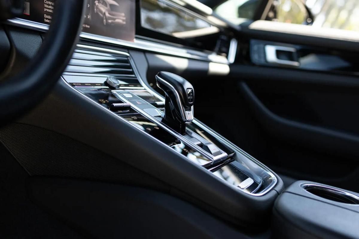 porsche-panamera-sport-turismo-2021-hibrido-a-gasolina-2894cc