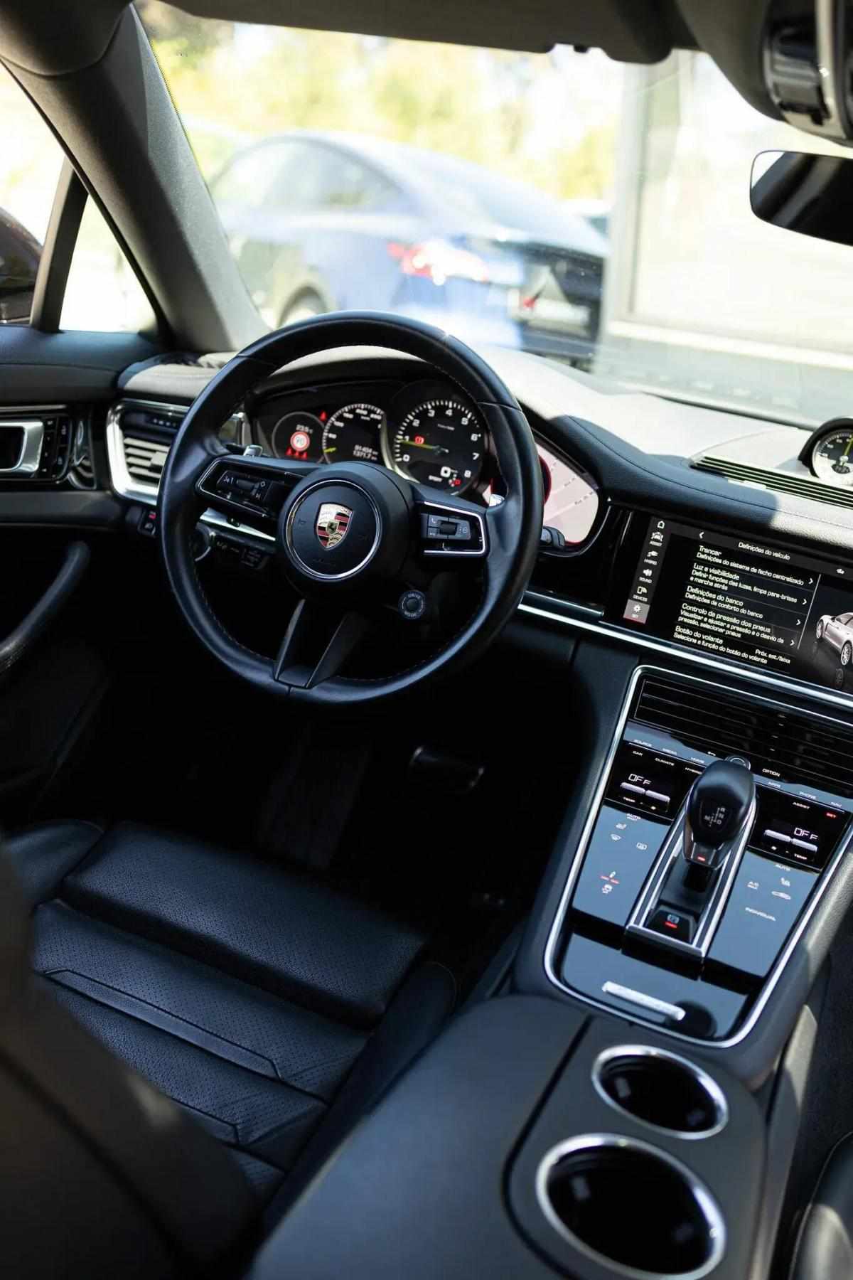 porsche-panamera-sport-turismo-2021-hibrido-a-gasolina-2894cc