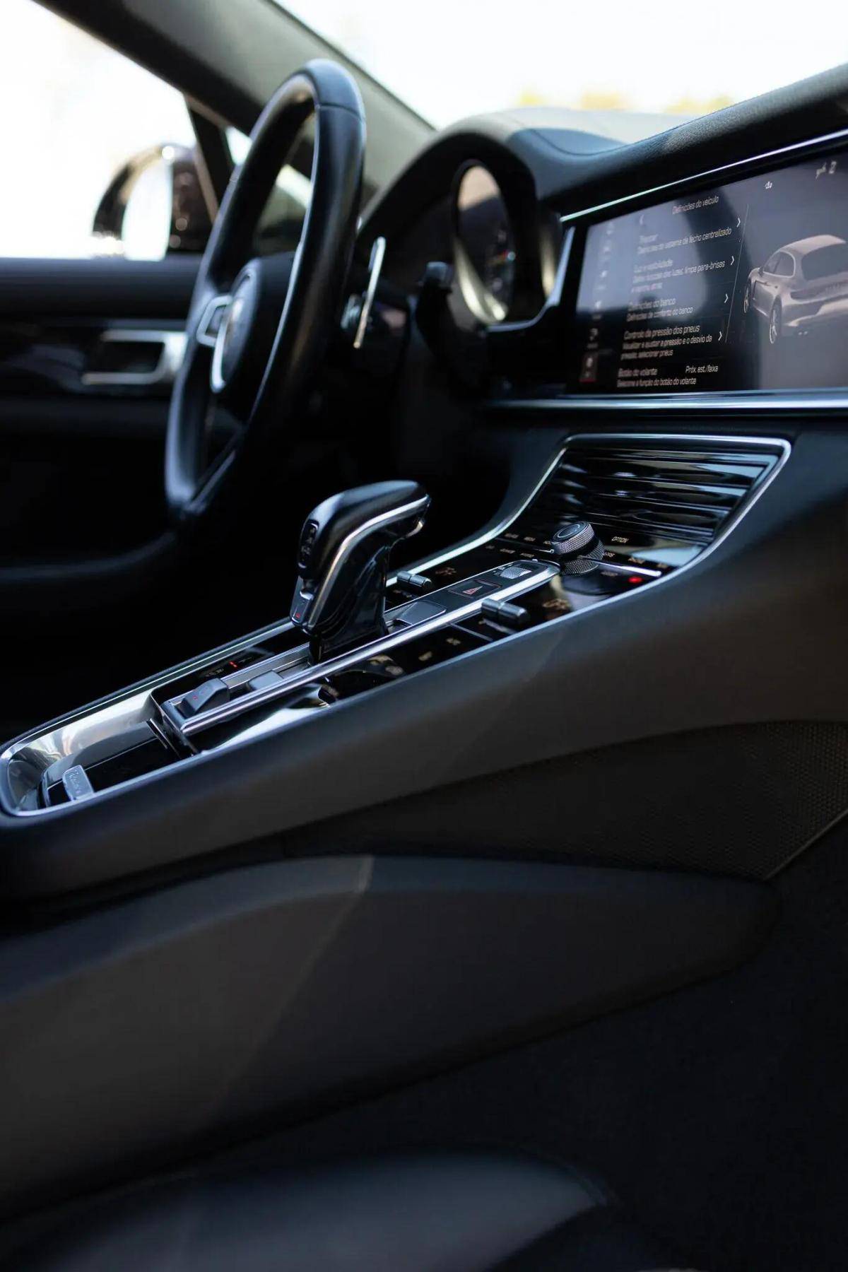 porsche-panamera-sport-turismo-2021-hibrido-a-gasolina-2894cc