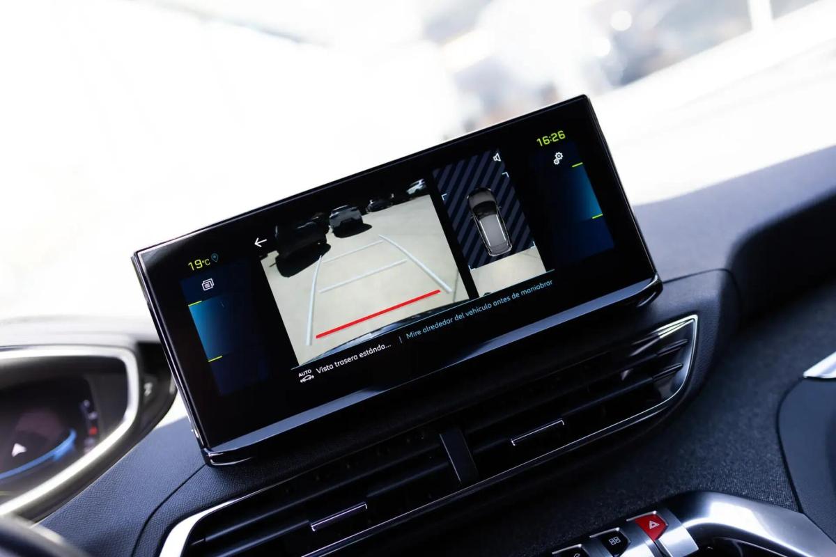 peugeot-3008-2023-hibrido-a-gasolina-1598cc