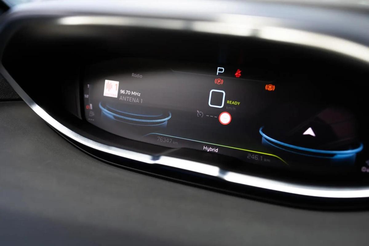 peugeot-3008-2023-hibrido-a-gasolina-1598cc