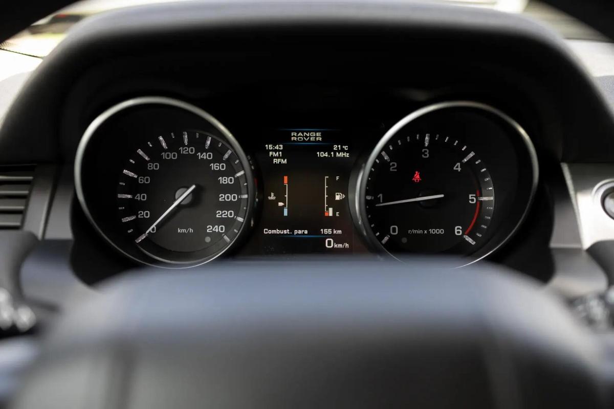 land-rover-range-rover-evoque-2013-diesel-2179cc