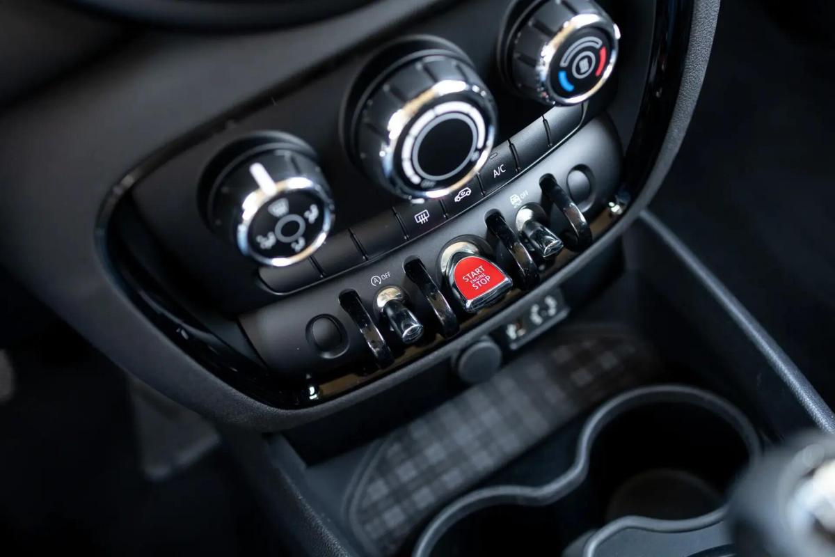 mini-clubman-2016-diesel-1496cc