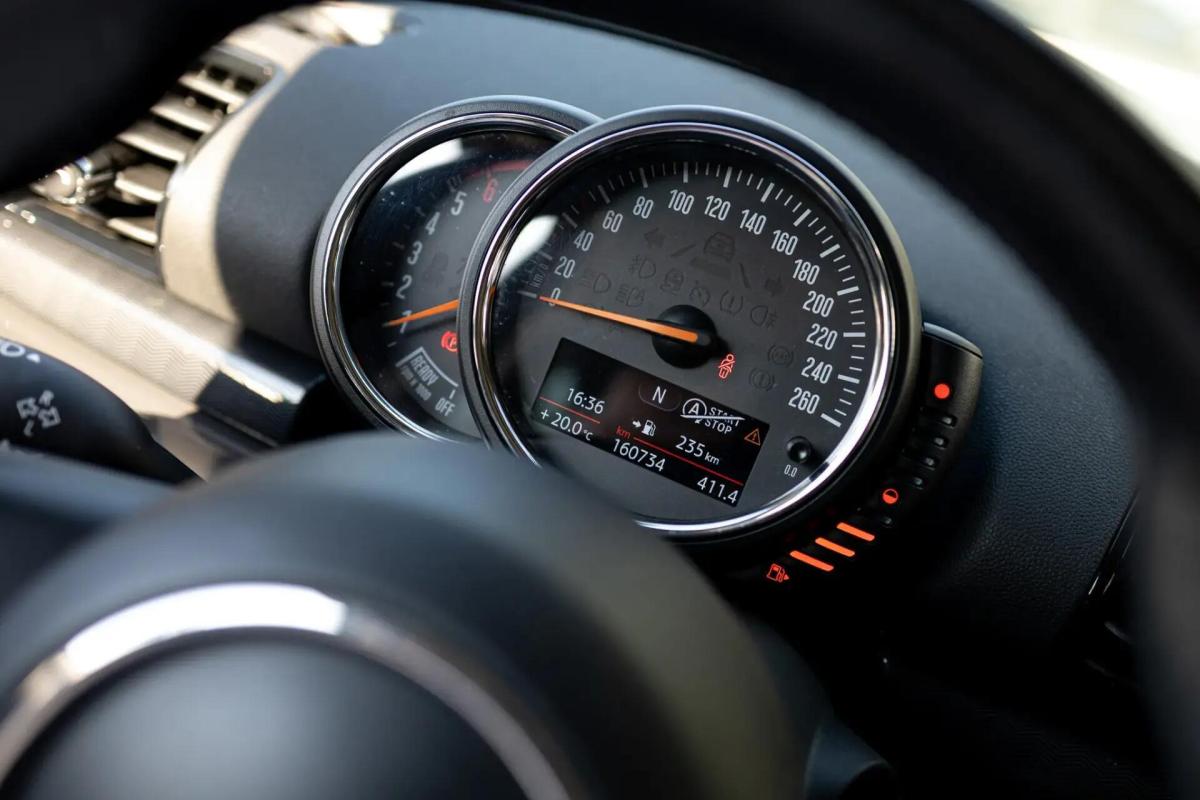 mini-clubman-2016-diesel-1496cc