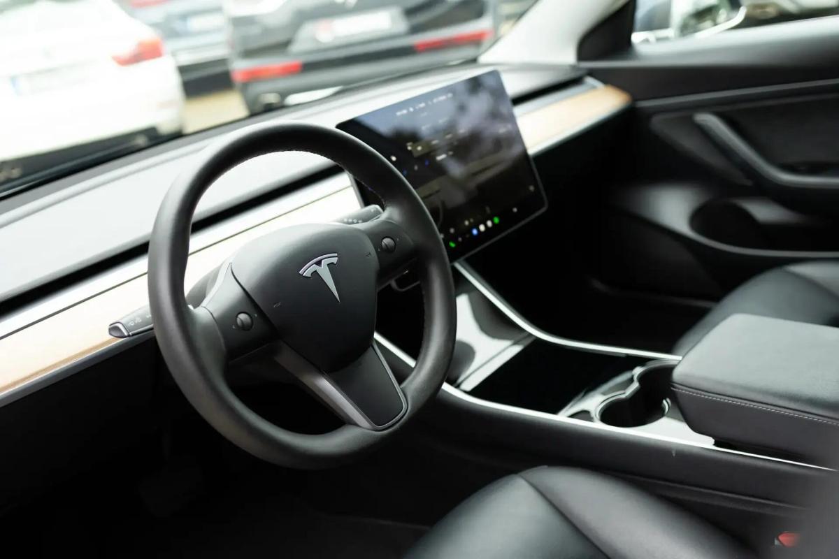 tesla-model-3-2020-eletrico-0cc