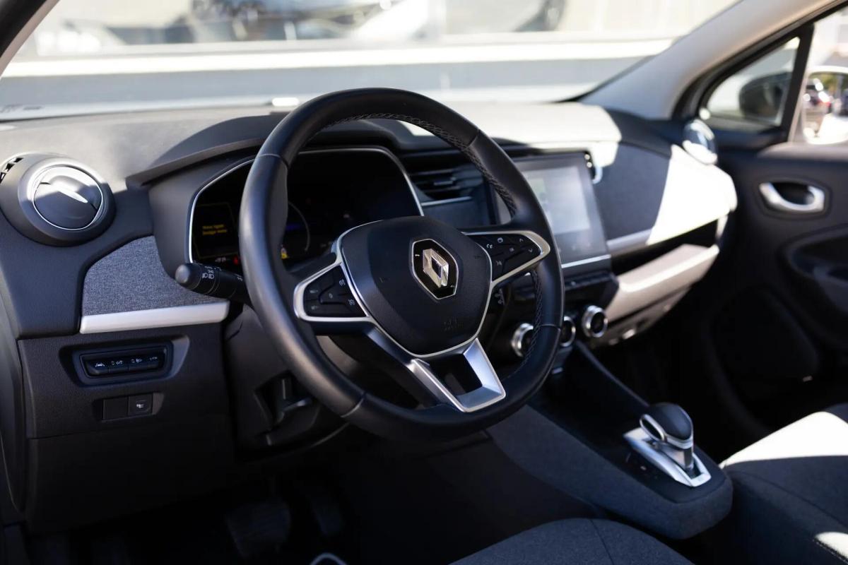 renault-zoe-2021-eletrico-0cc