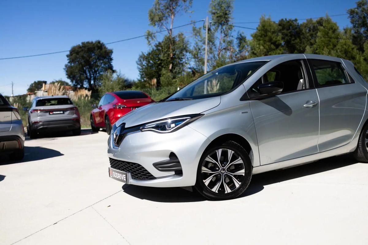 renault-zoe-2021-eletrico-0cc
