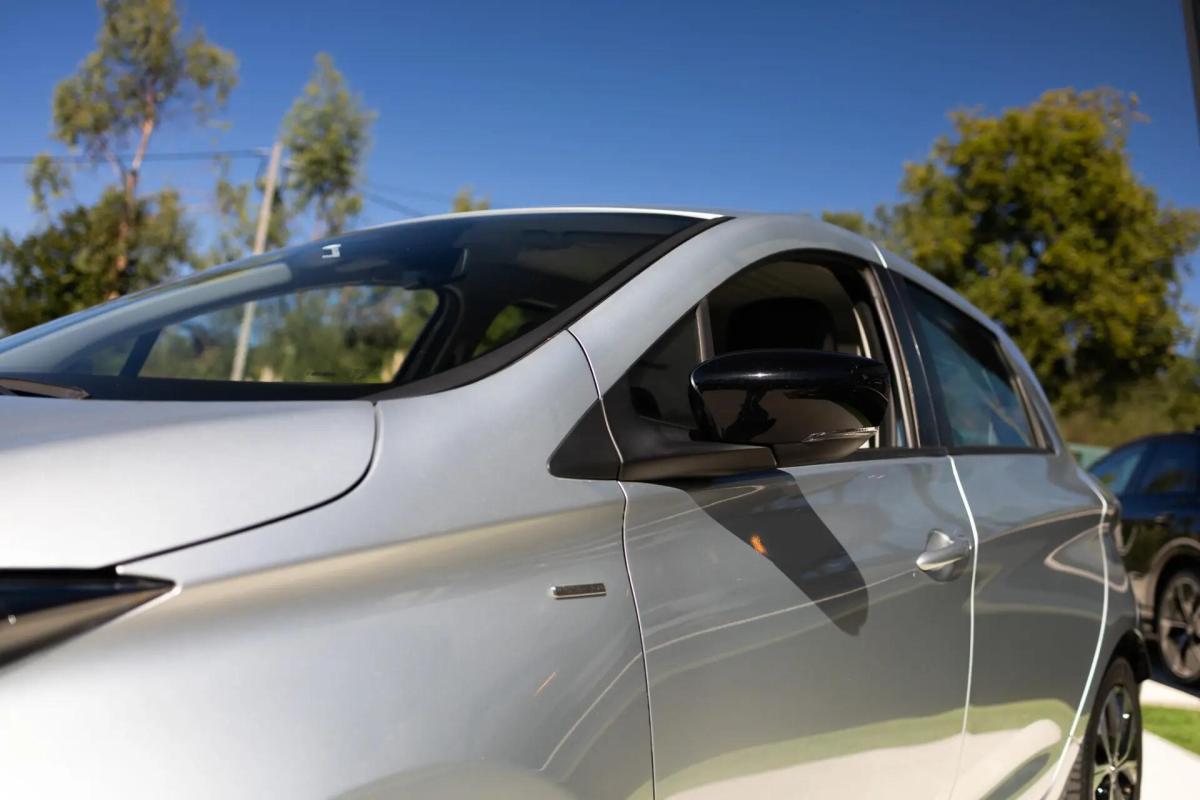 renault-zoe-2021-eletrico-0cc