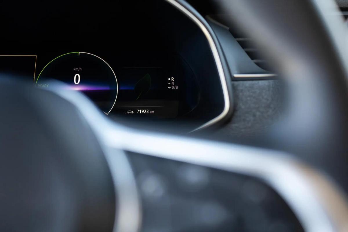 renault-zoe-2021-eletrico-0cc