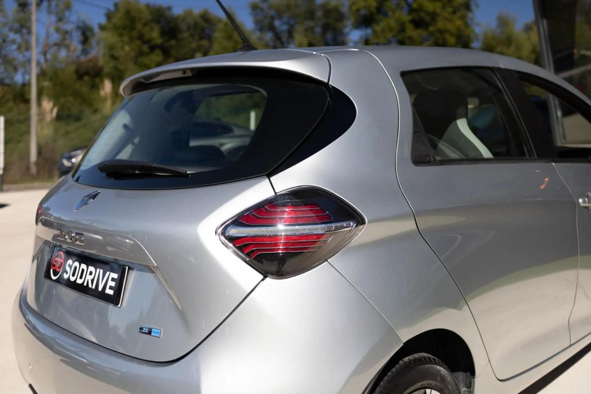 renault-zoe-2021-eletrico-0cc