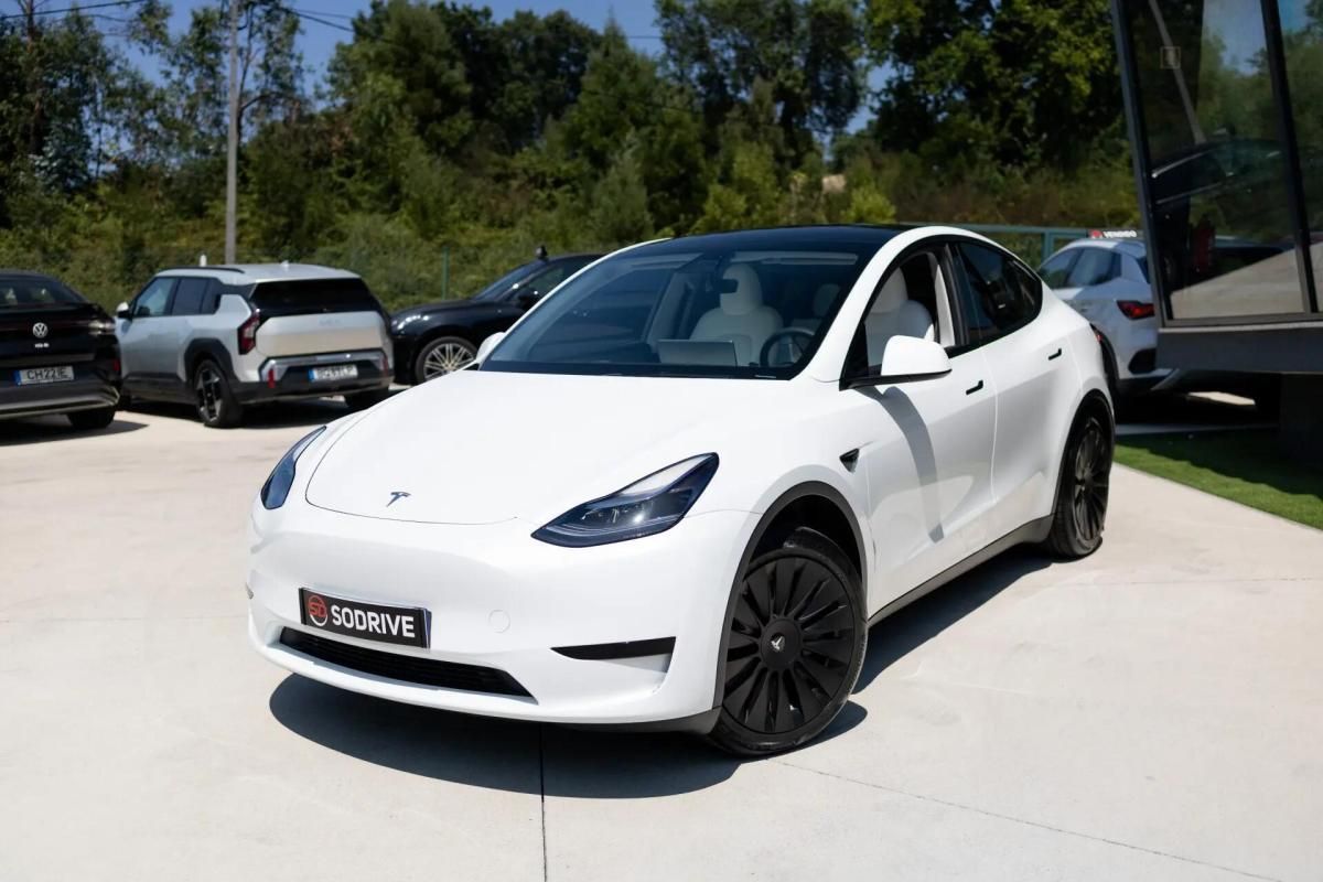 tesla-model-y-2023-eletrico-0cc