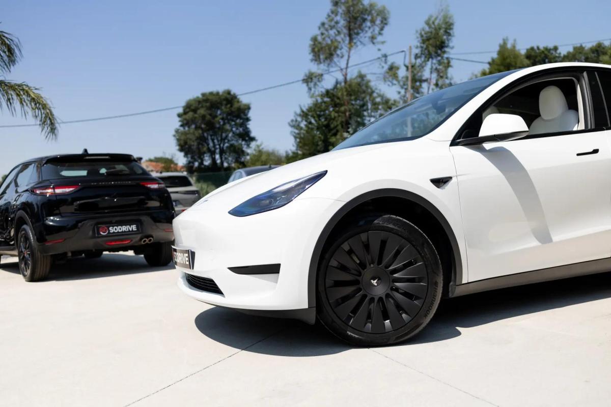tesla-model-y-2023-eletrico-0cc