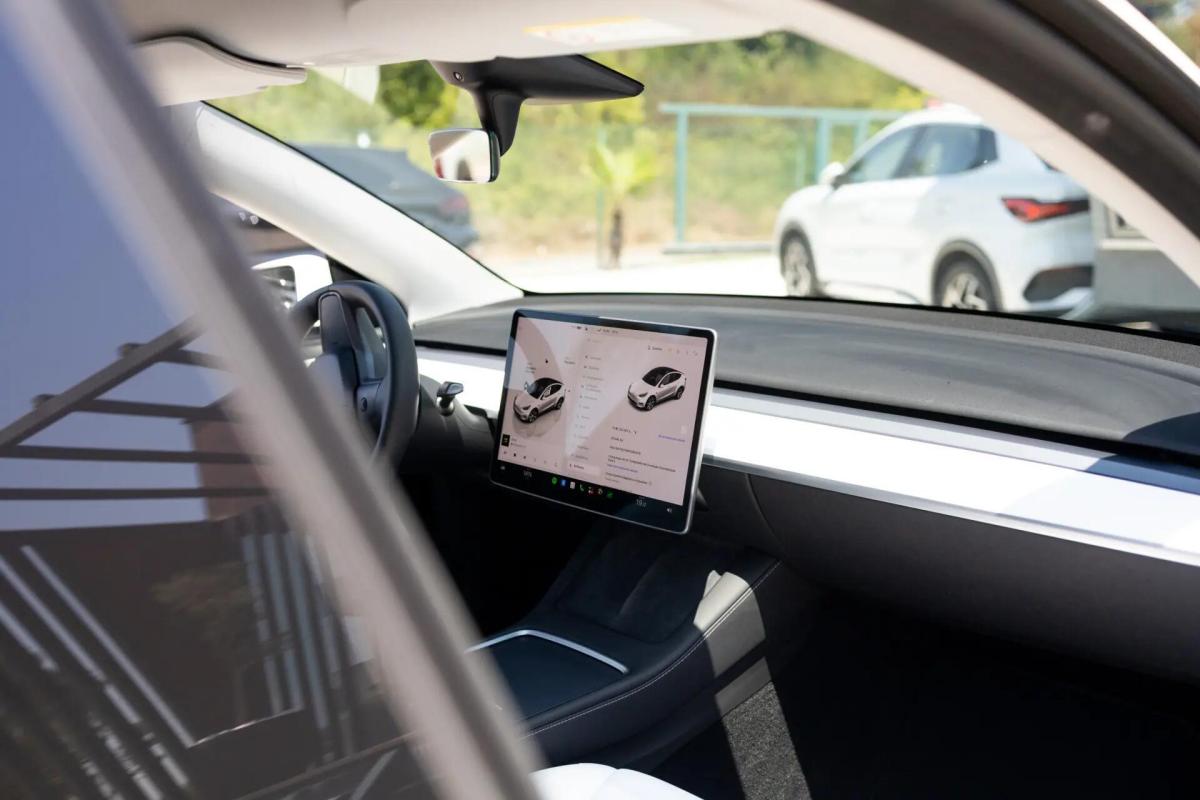 tesla-model-y-2023-eletrico-0cc