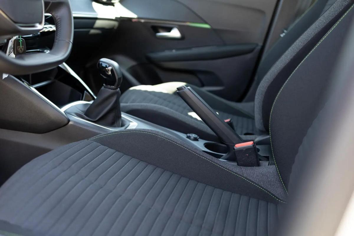 peugeot-208-2024-gasolina-1199cc