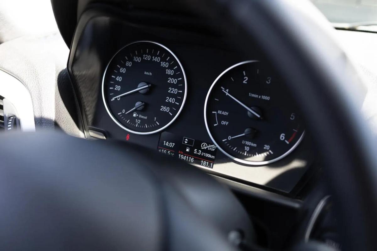 bmw-serie-1-2016-diesel-1496cc