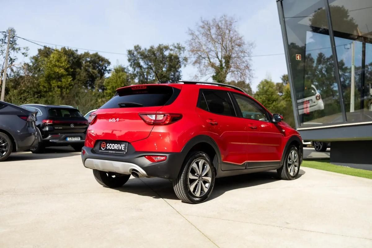 kia-stonic-2023-gasolina-1197cc