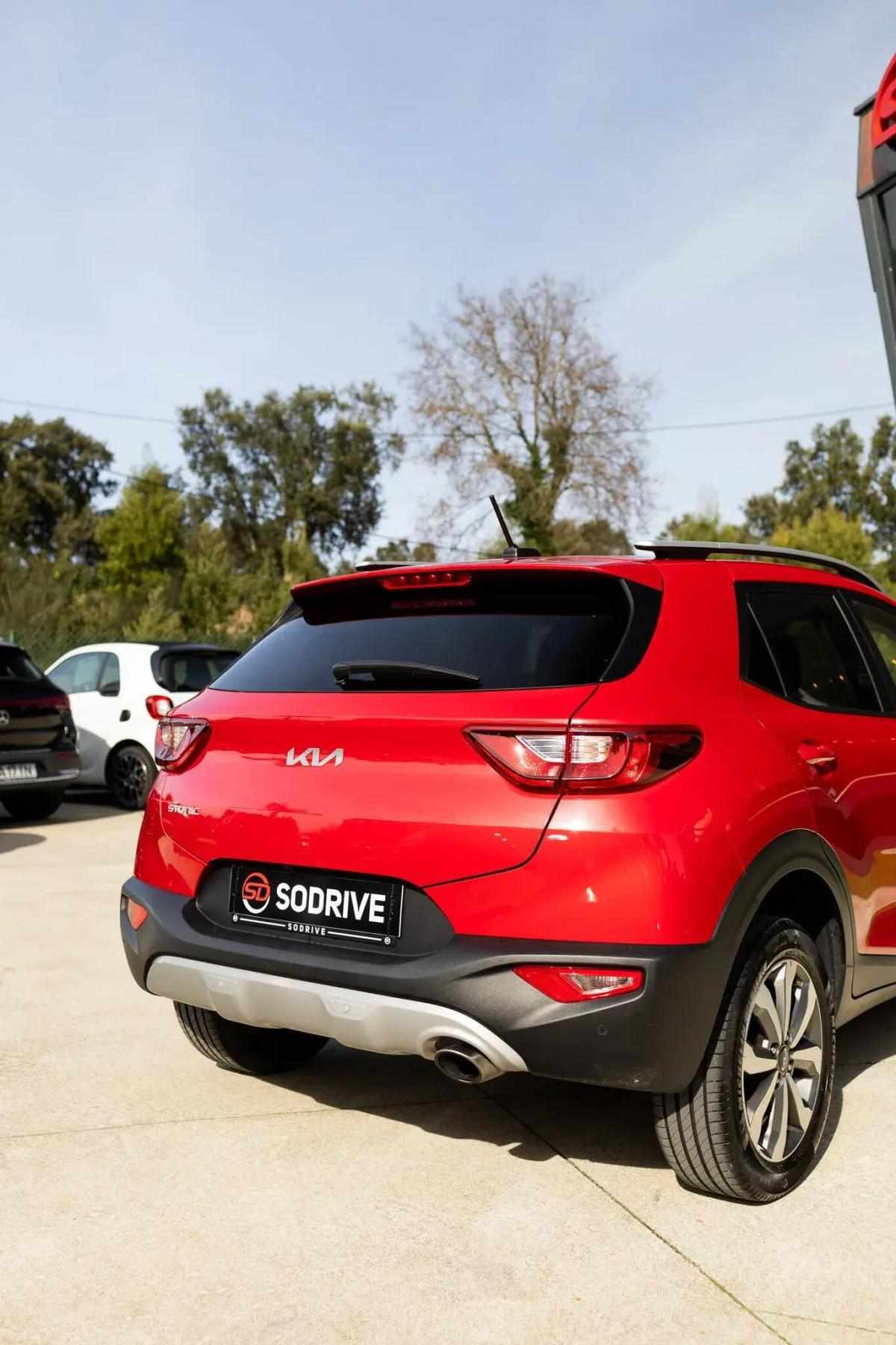 kia-stonic-2023-gasolina-1197cc
