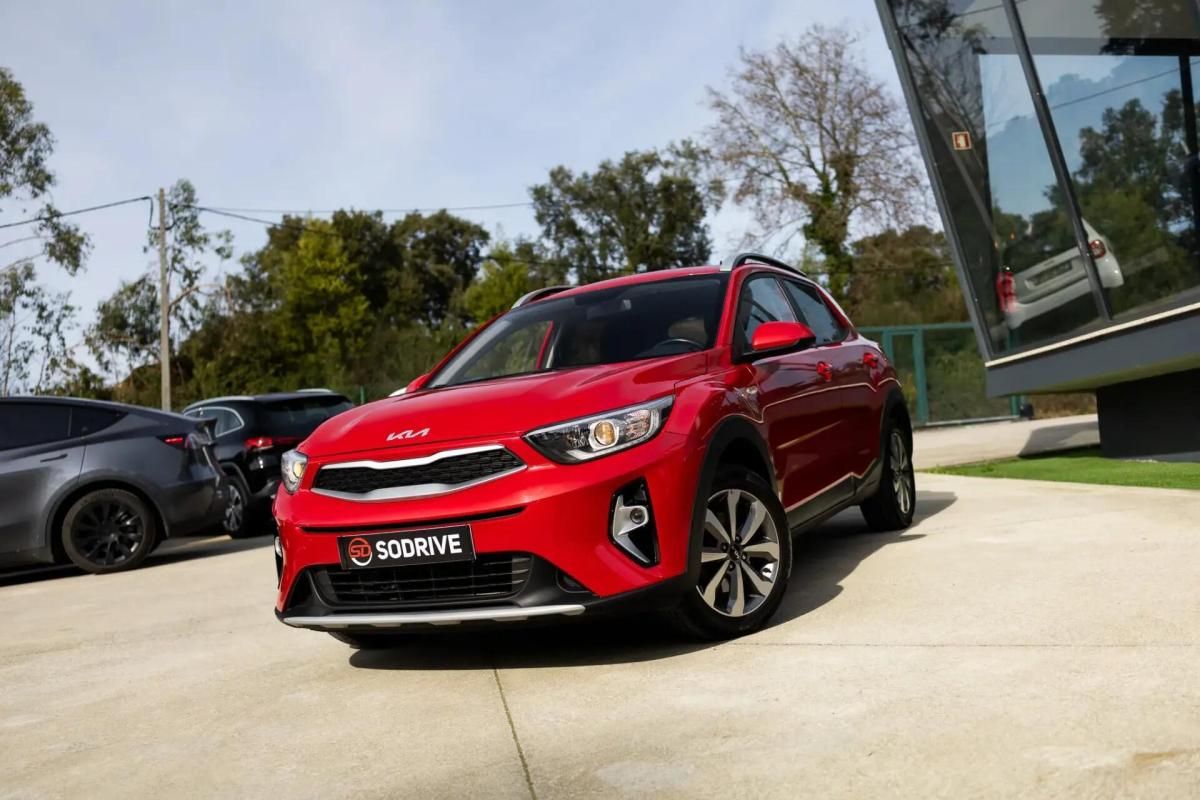 kia-stonic-2023-gasolina-1197cc