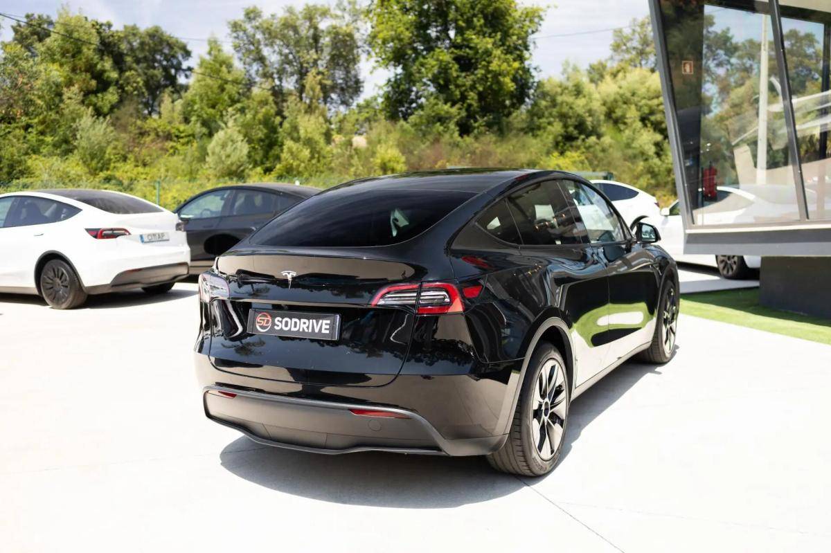 tesla-model-y-2023-eletrico-0cc