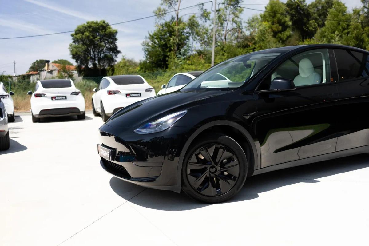 tesla-model-y-2023-eletrico-0cc