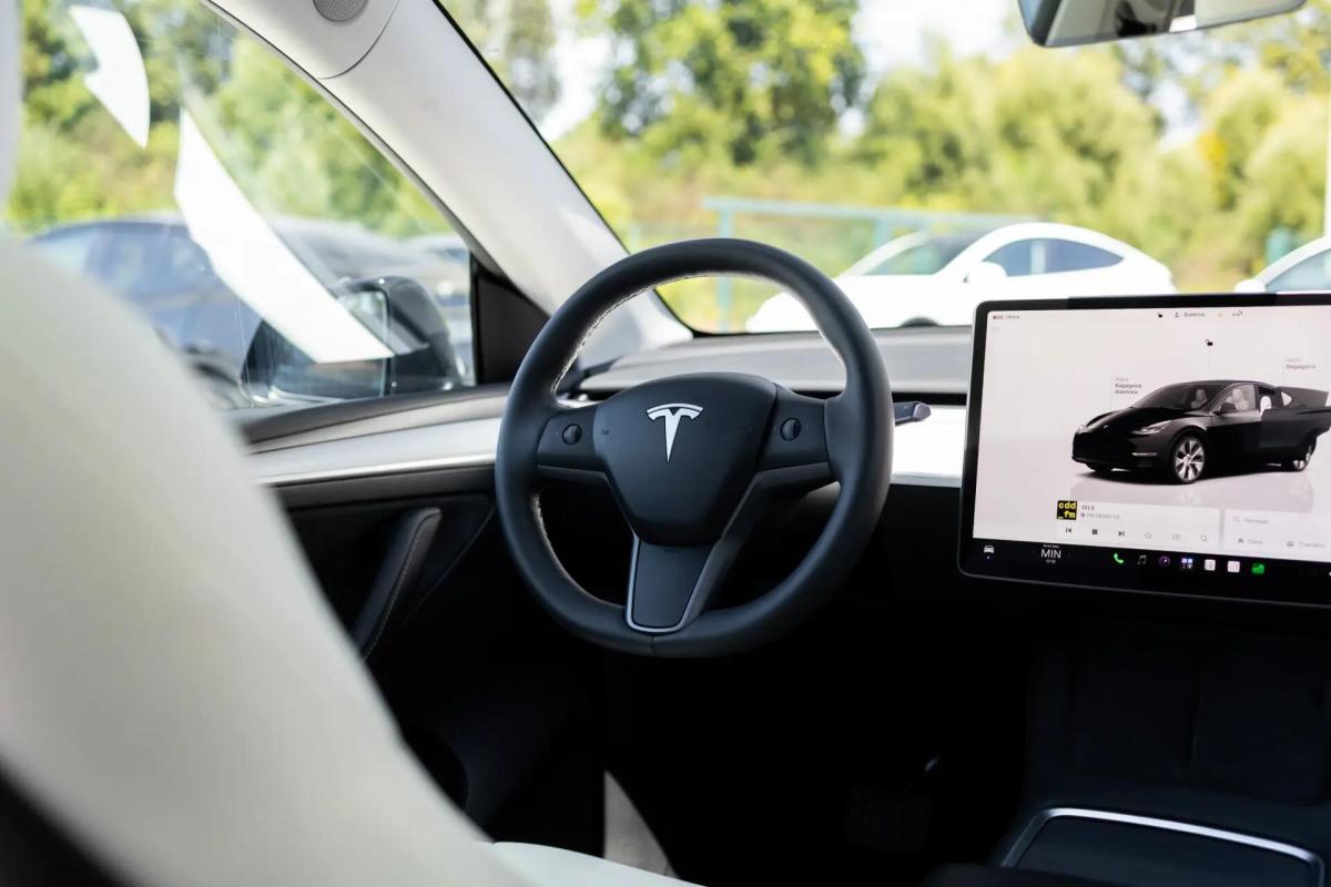 tesla-model-y-2023-eletrico-0cc