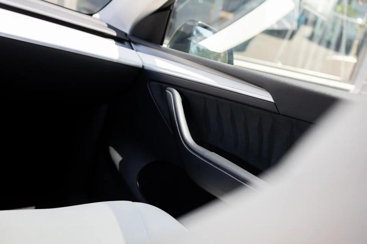 tesla-model-y-2023-eletrico-0cc