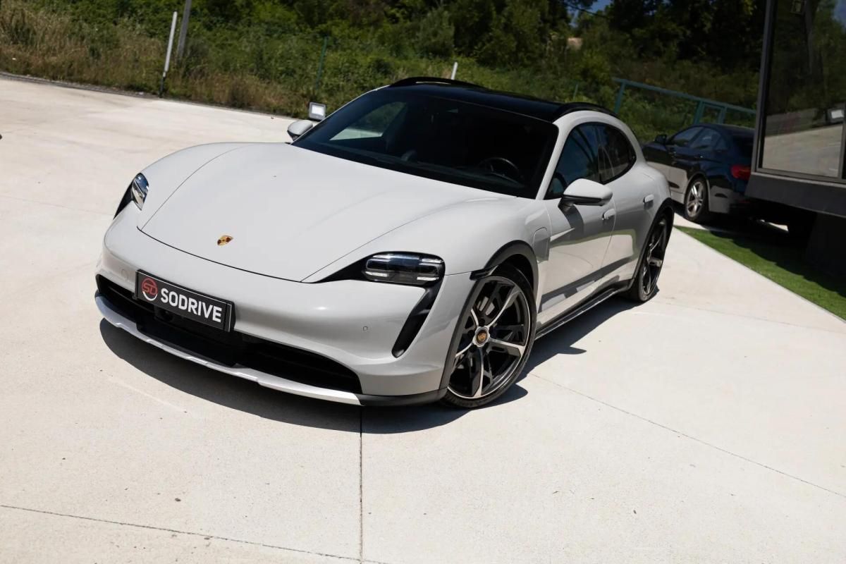 porsche-taycan-2022-eletrico-0cc