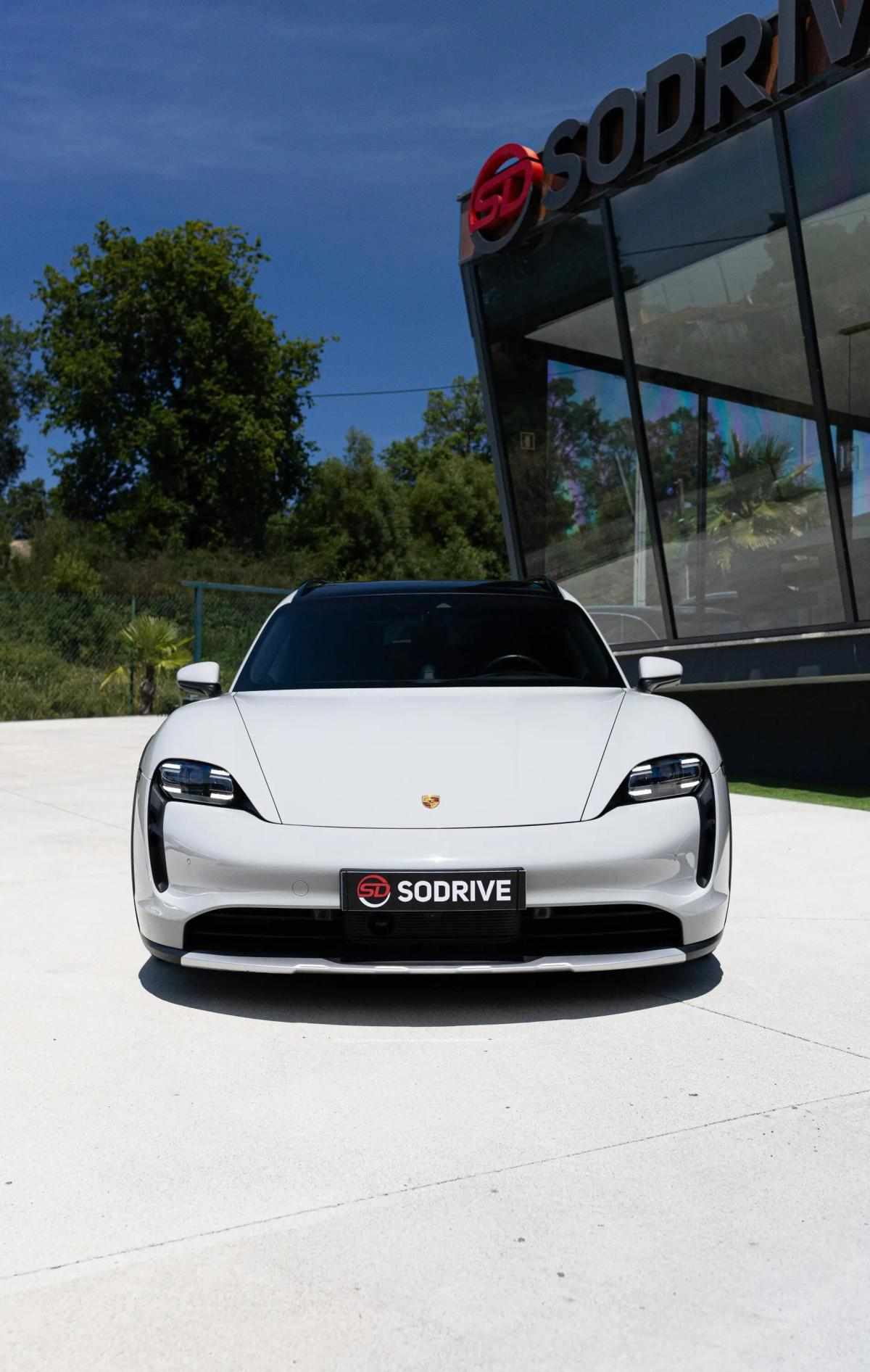 porsche-taycan-2022-eletrico-0cc