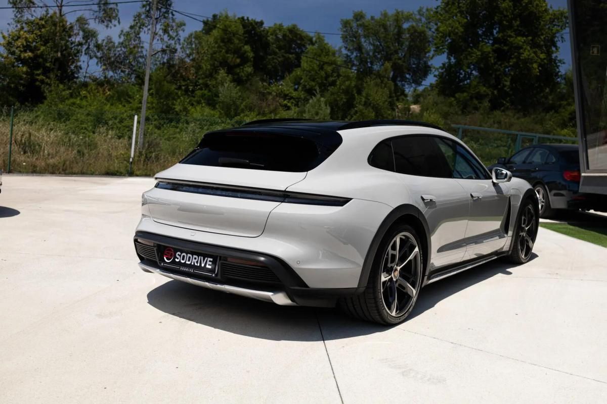 porsche-taycan-2022-eletrico-0cc