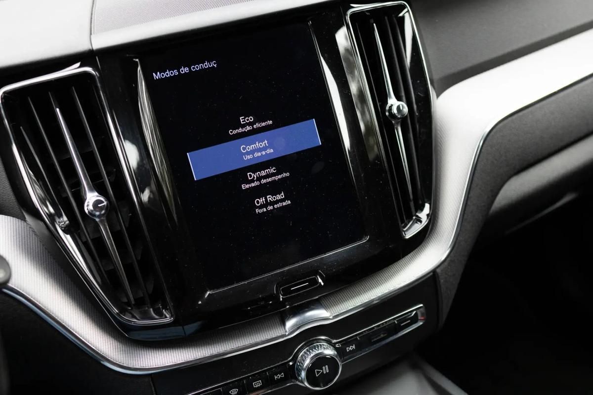 volvo-xc60-2019-diesel-1969cc