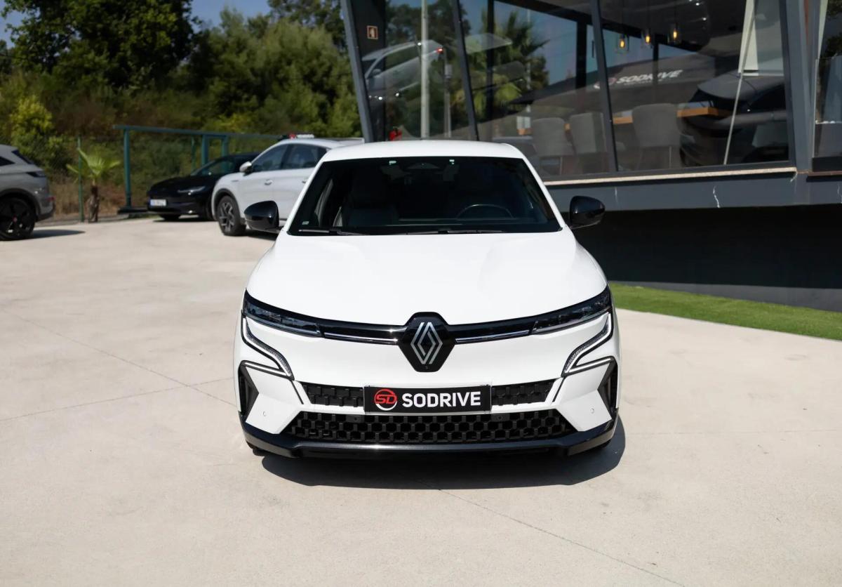 renault-megane-e-tech-2021-eletrico-0cc