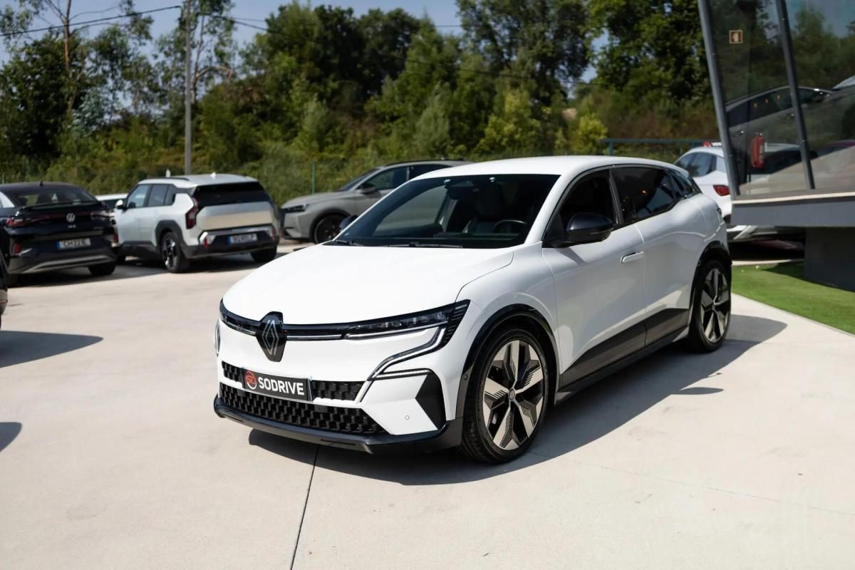 renault-megane-e-tech-2021-eletrico-0cc