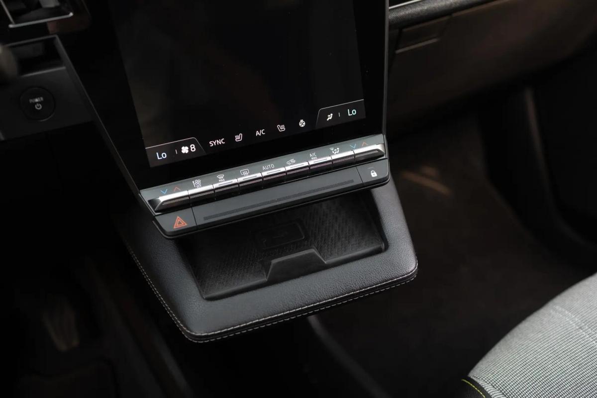 renault-megane-e-tech-2021-eletrico-0cc