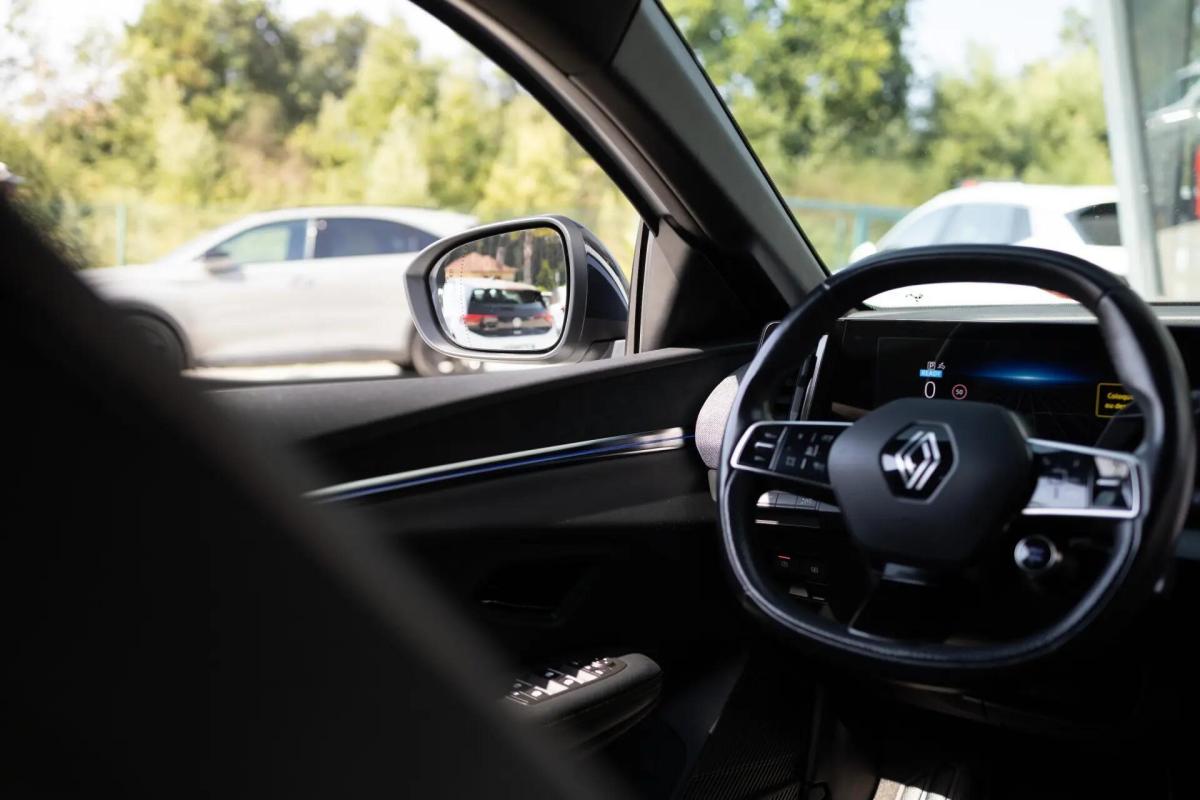 renault-megane-e-tech-2021-eletrico-0cc