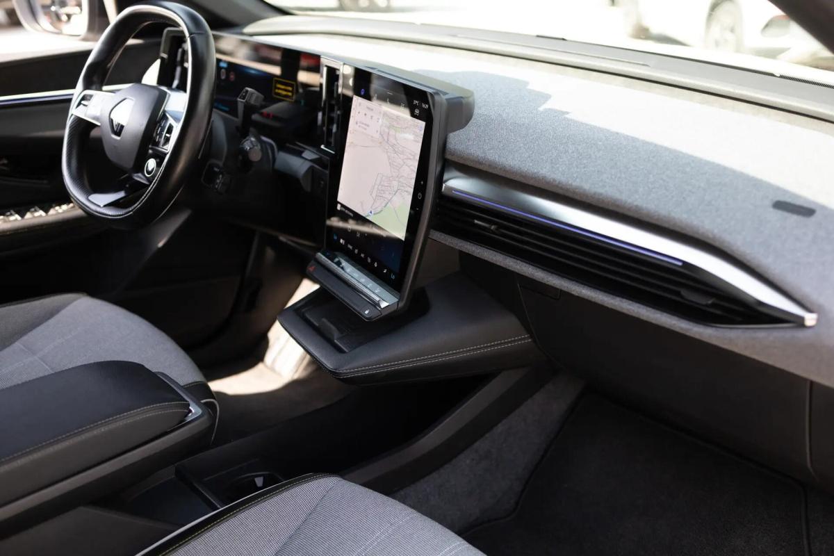 renault-megane-e-tech-2021-eletrico-0cc