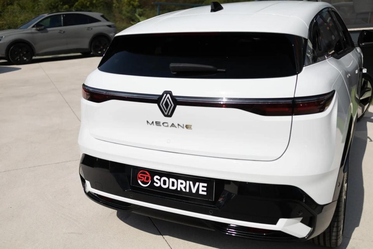 renault-megane-e-tech-2021-eletrico-0cc
