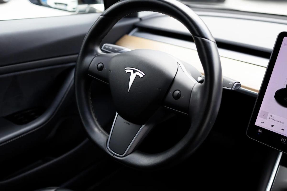tesla-model-3-2019-eletrico-0cc