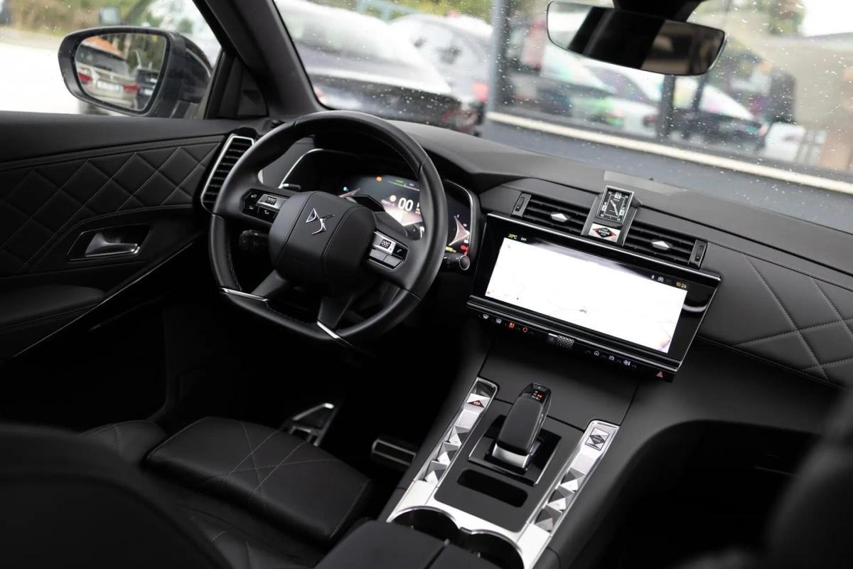 ds-ds-7-crossback-2024-hibrido-a-gasolina-1598cc