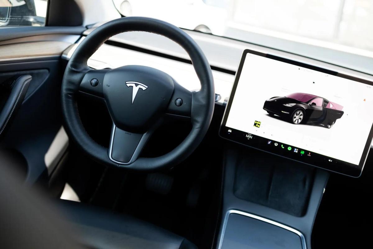 tesla-model-y-2024-eletrico-0cc