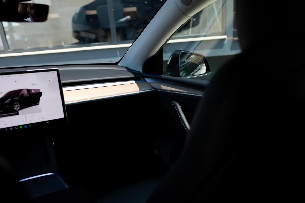 tesla-model-y-2024-eletrico-0cc
