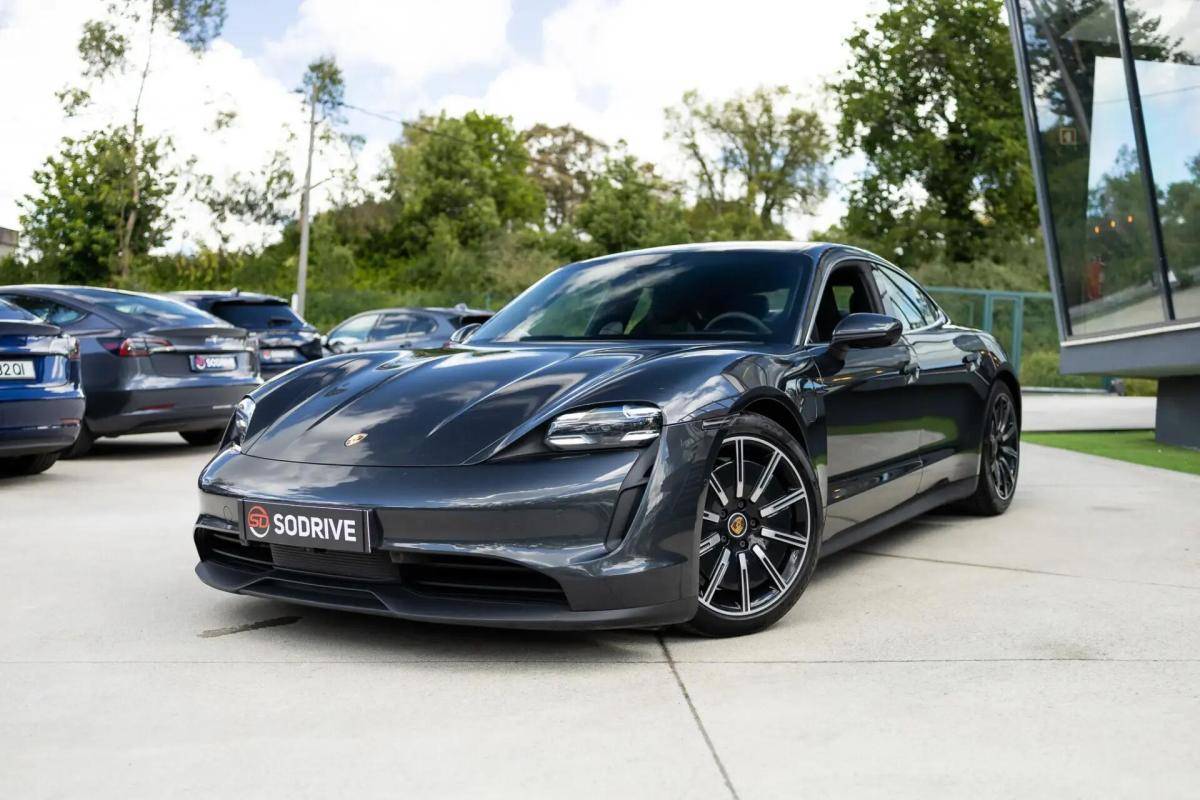porsche-taycan-2020-eletrico-0cc