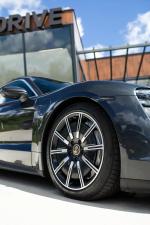 porsche-taycan-2020-eletrico-0cc