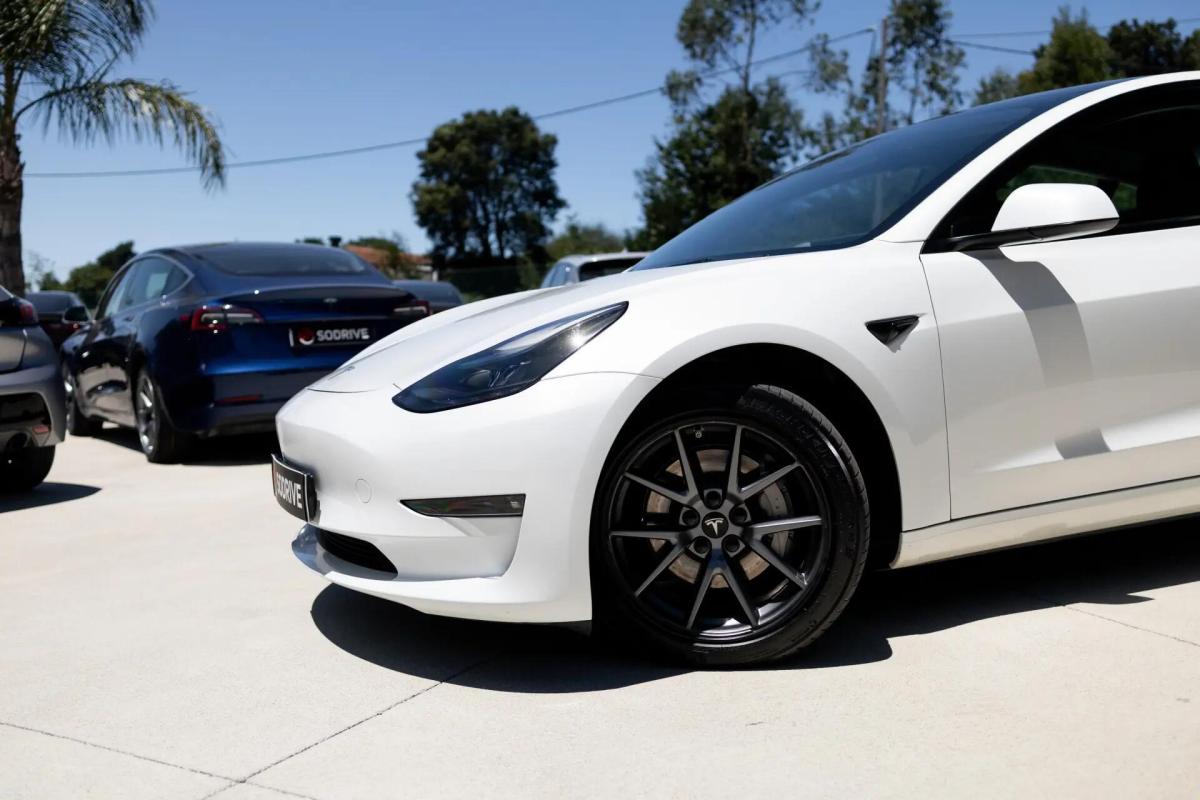 tesla-model-3-2023-eletrico-0cc