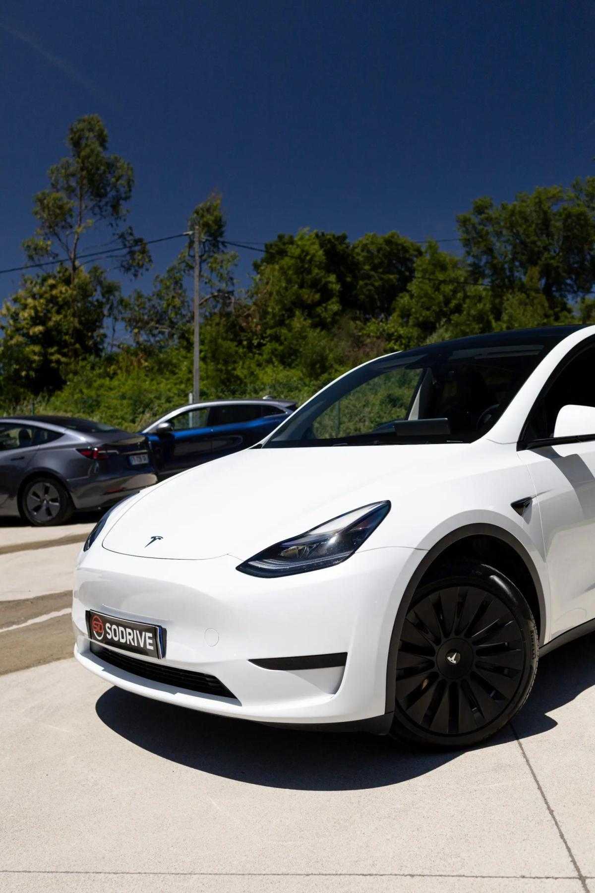 tesla-model-y-2022-eletrico-0cc
