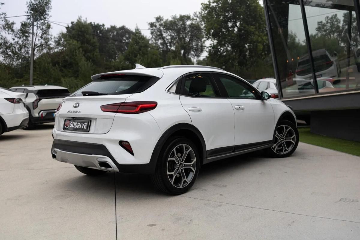 kia-xceed-2021-hibrido-a-gasolina-1580cc